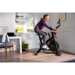 Bowflex Taurus Indoor Bike C7 -Tränings utrustning affär Bowflex c7 person 1600