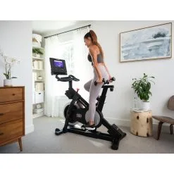 NordicTrack Indoor Cycle S10i (2021) -Tränings utrustning affär NT NTEX03121 S10i 04 1600