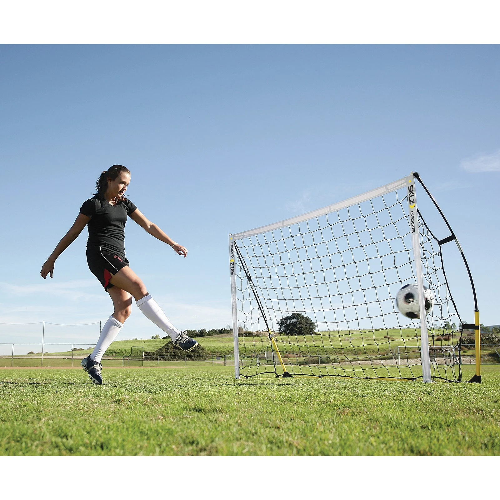 SKLZ Kickster Goal Fotbollsmål (1,80m X 1,20m) 4 SKLZ Kickster Goal Fotbollsmål (1,80m X 1,20m) - Bild 2