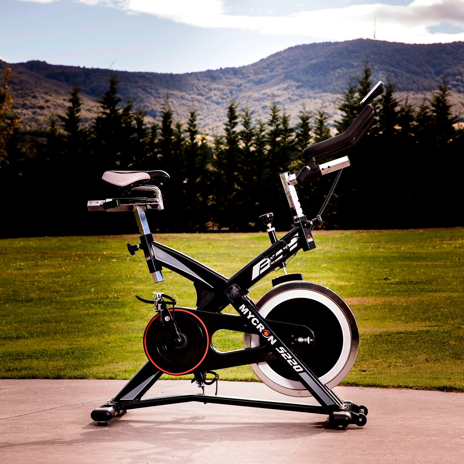 BH Fitness Indoor Bike Mycron S220 4 BH Fitness Indoor Bike Mycron S220 - Bild 2