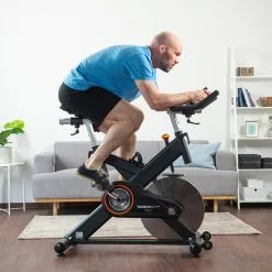 Taurus Indoor Cycle IC70 Pro -Tränings utrustning affär taurus indoor bike ic70 pro 09 1600