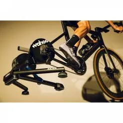 Wahoo Fitness Wahoo Kickr V5 Smart Indoor Trainer -Tränings utrustning affär wahoo kickrv5 3 1600